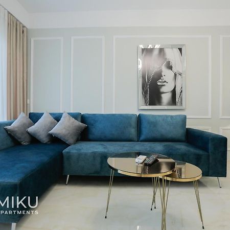 Miku Apartment - Vibrant 1Bd Apartment At Olympic Residence Tiranë Ngoại thất bức ảnh