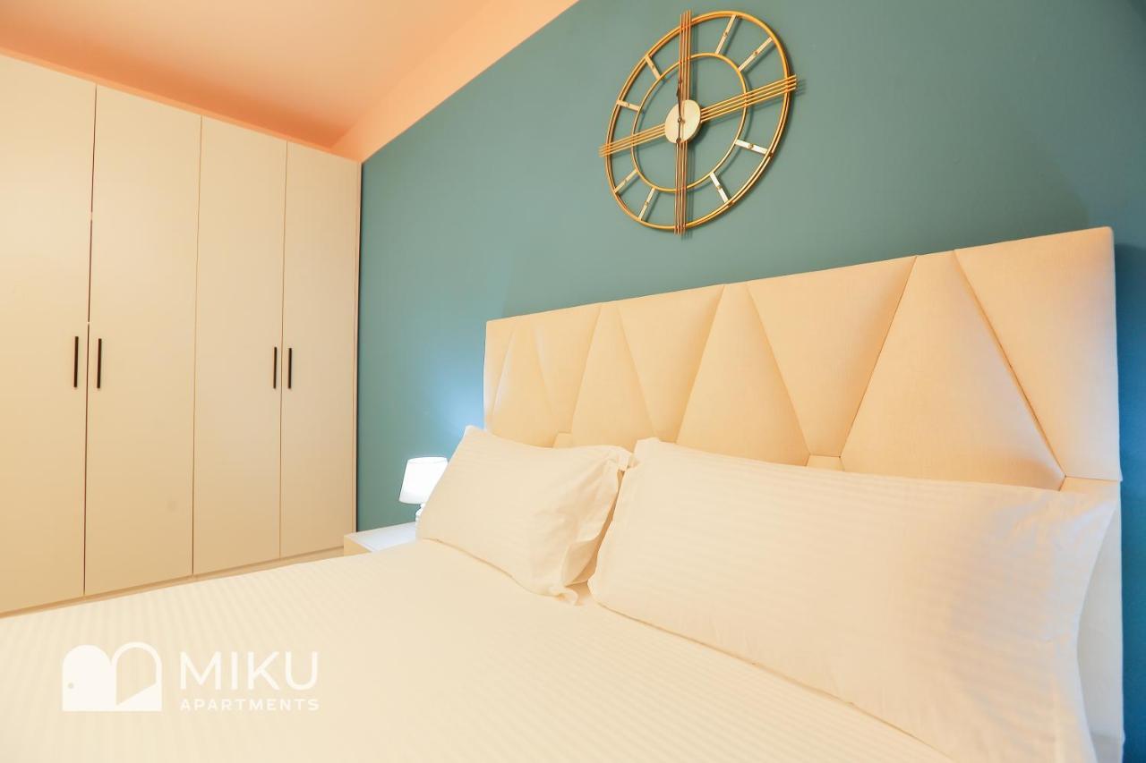 Miku Apartment - Vibrant 1Bd Apartment At Olympic Residence Tiranë Ngoại thất bức ảnh