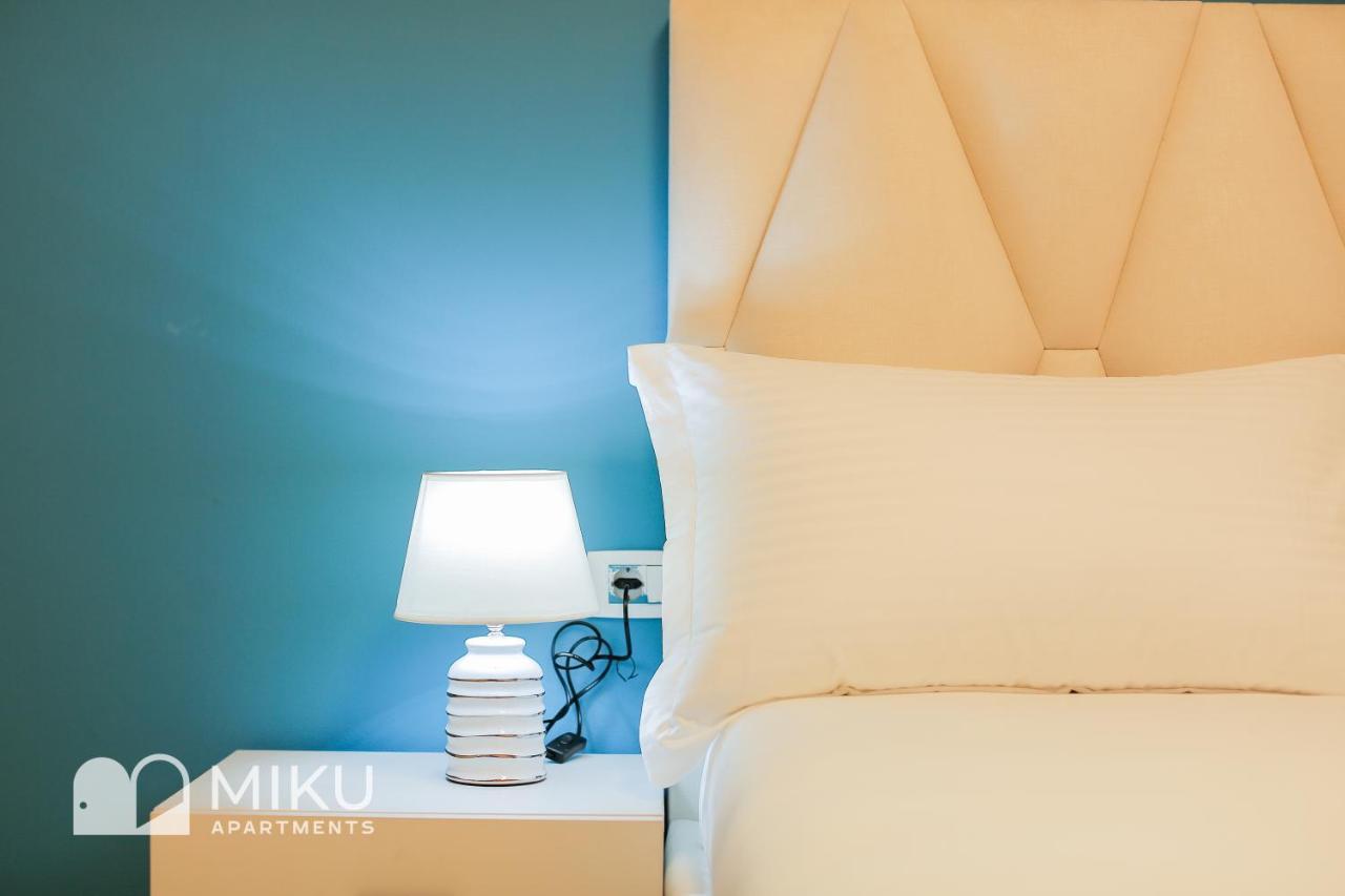Miku Apartment - Vibrant 1Bd Apartment At Olympic Residence Tiranë Ngoại thất bức ảnh